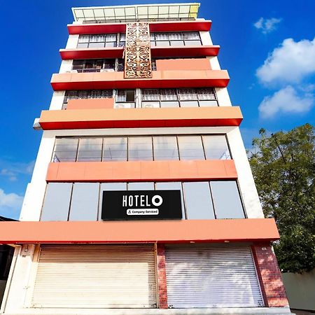 Super Hotel O Geeta Mandir Formerly Hotel Green Park Ahmedabad Eksteriør billede